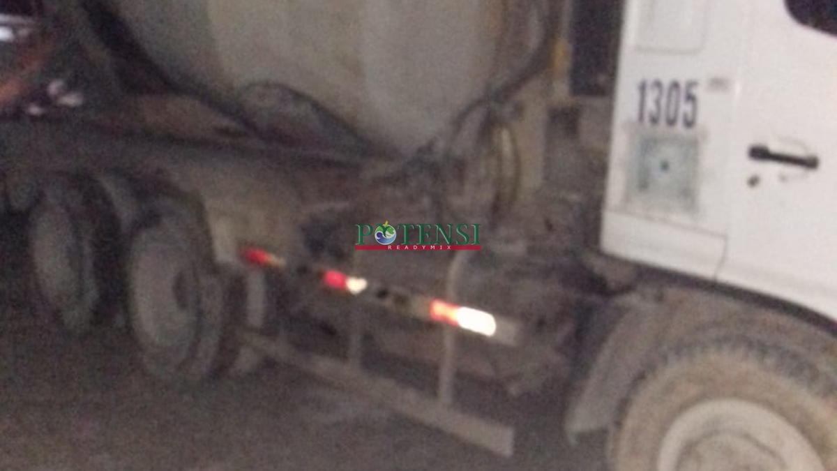 Parkir Mobil Praktis Dengan Beton Cor